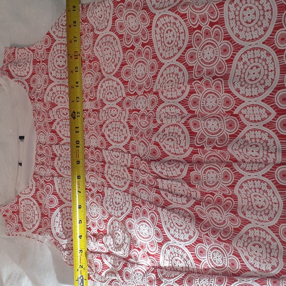 White and red sleeveless floral design pleated dress size XL see measure… - Picture 5 of 6